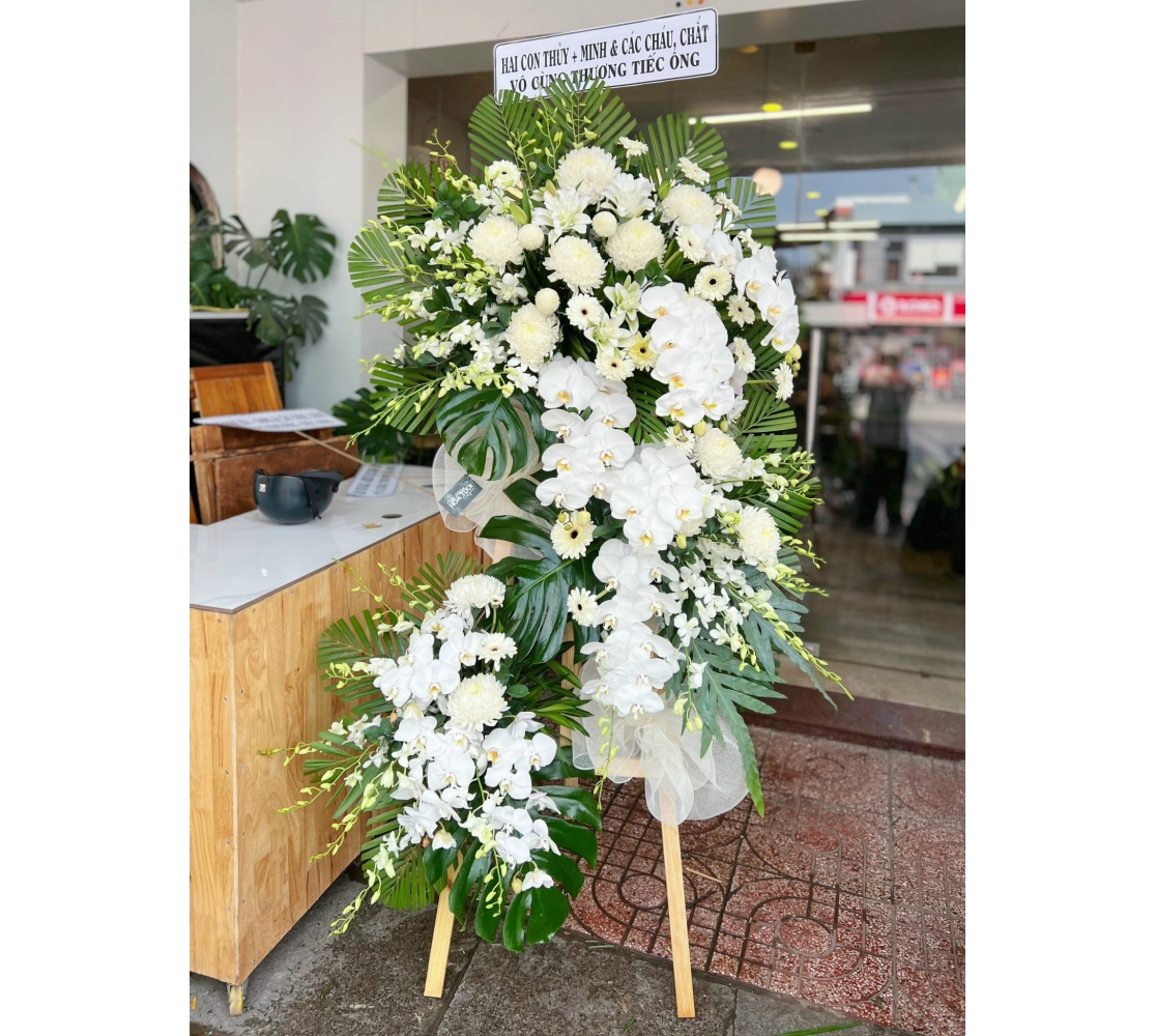 KỆ VIẾNG 13